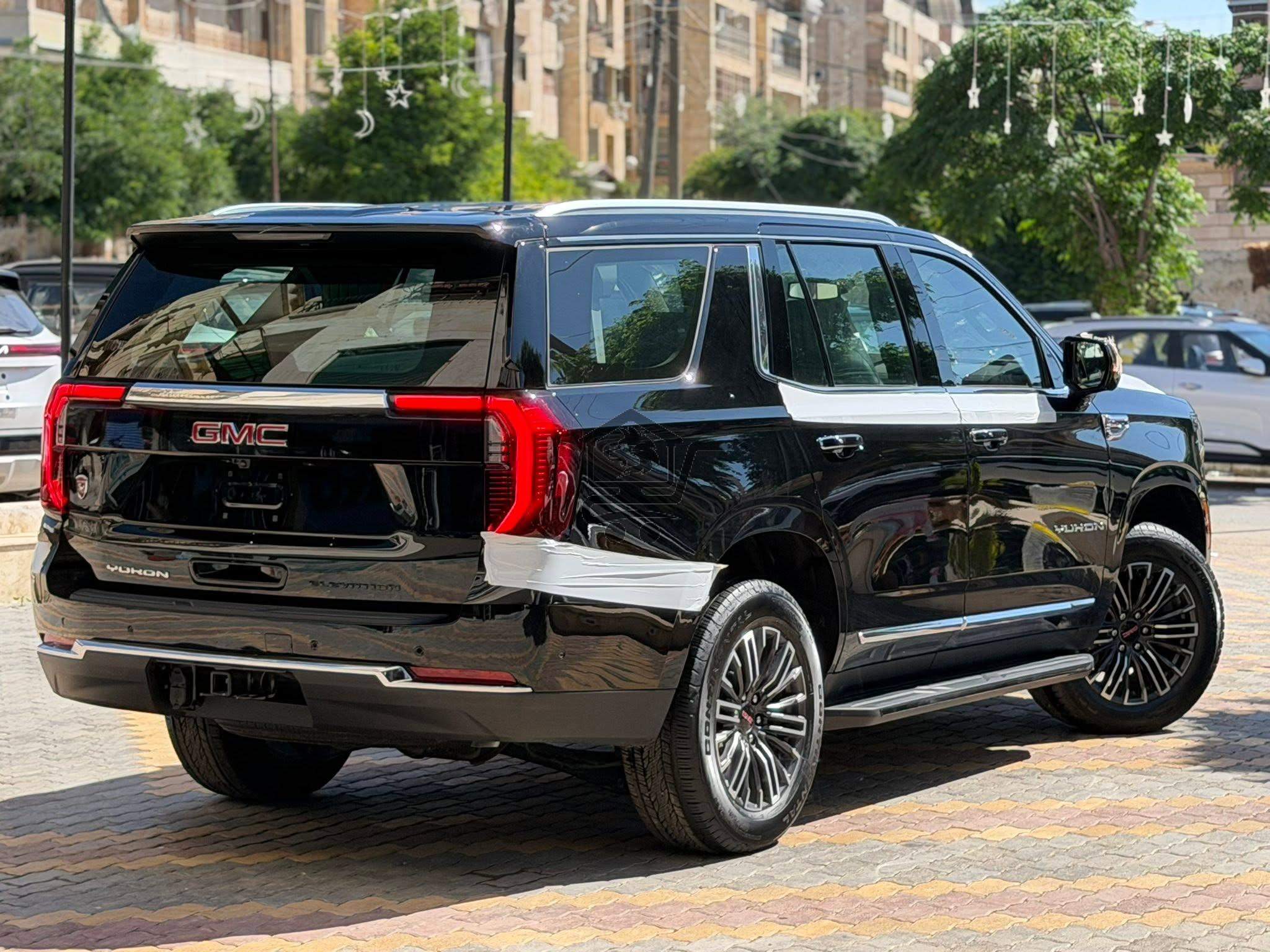 GMC Yukon Elevation 2025 - الصورة 2