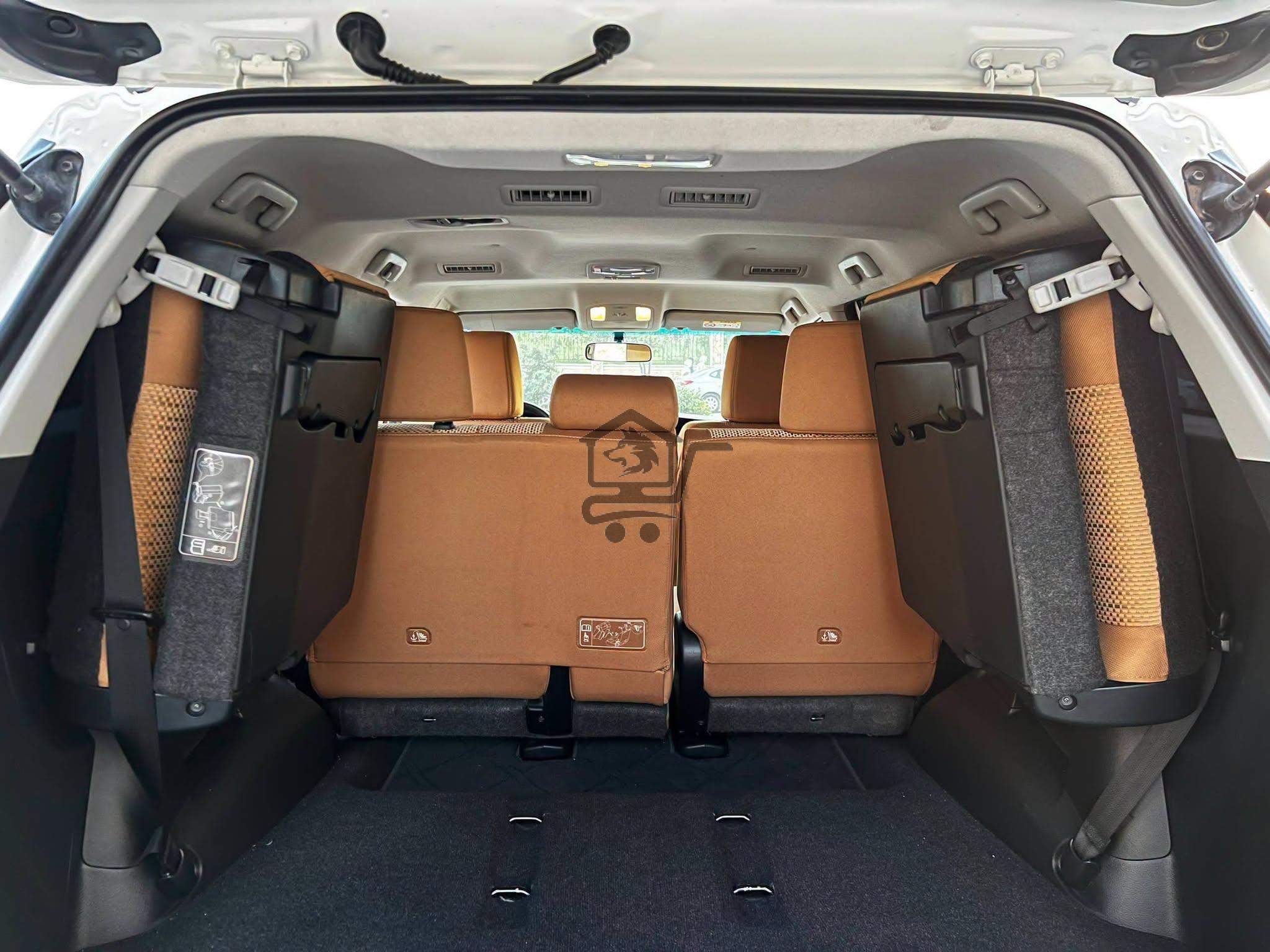 Toyota Fortuner Gx 2022 - الصورة 10
