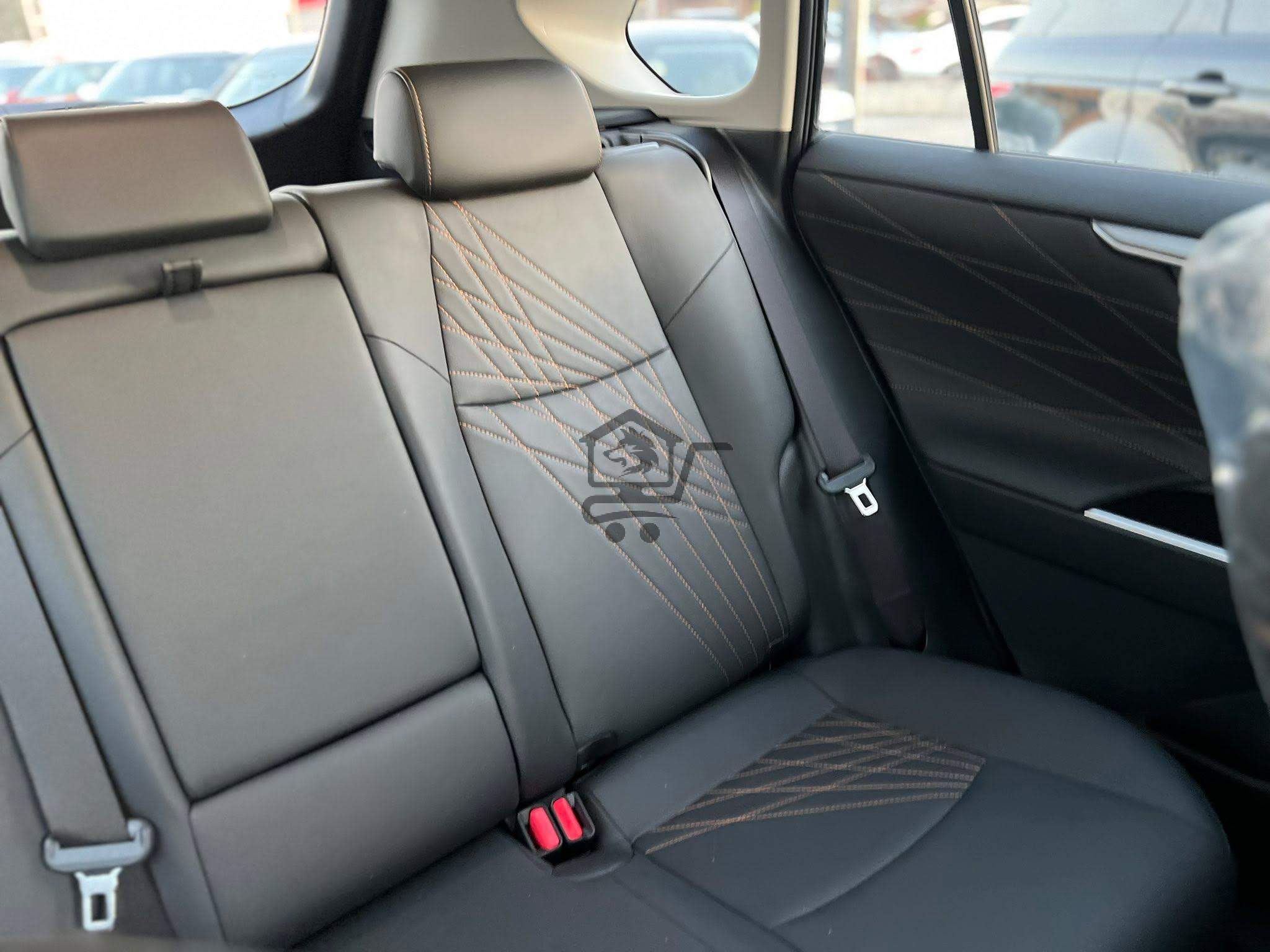 TOYOTA RAF4 2025 - الصورة 10