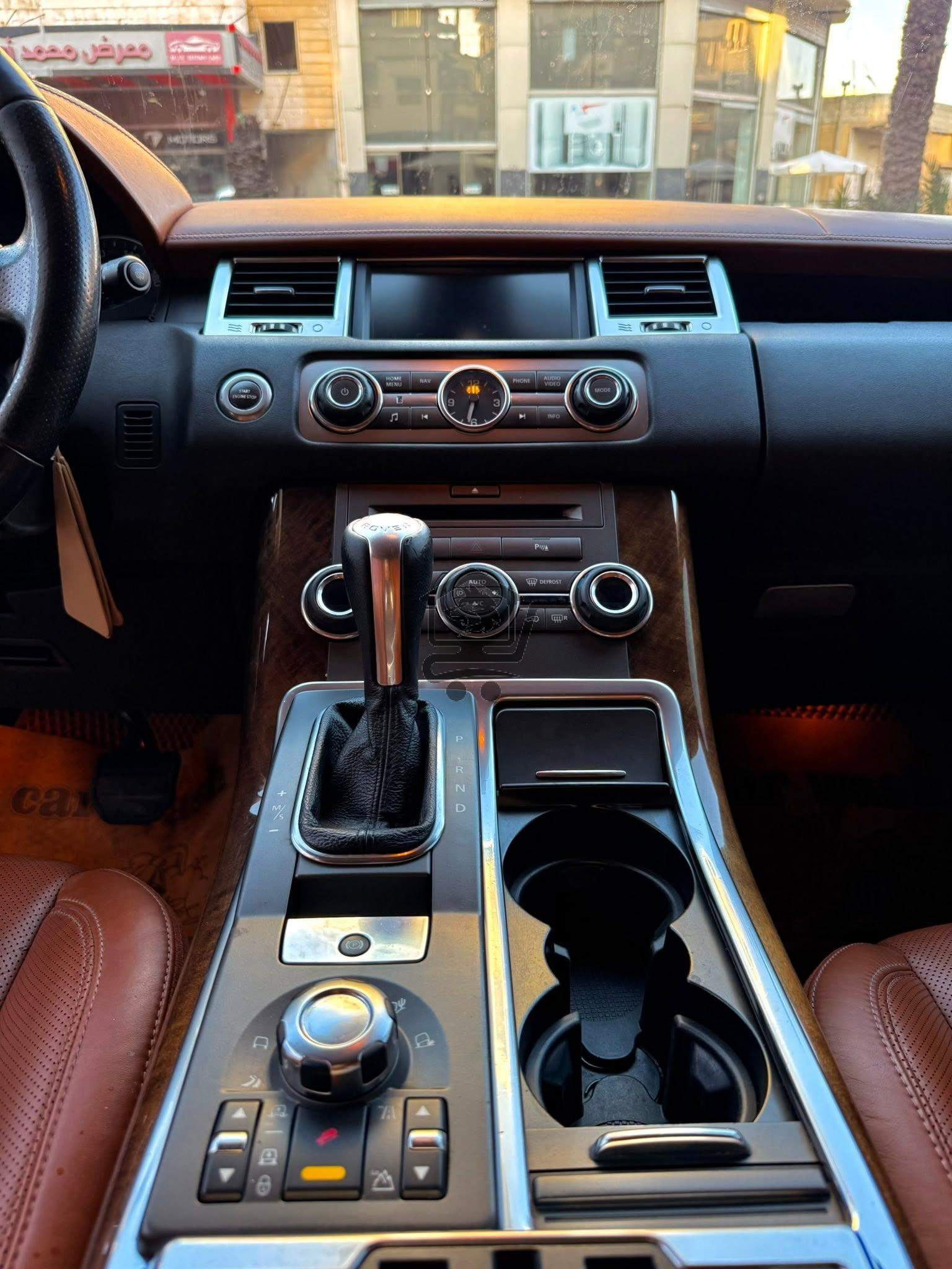 Range Rover Supercharged - الصورة 5