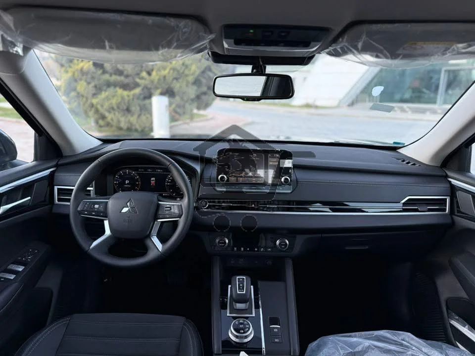 Mitsubishi - الصورة 3