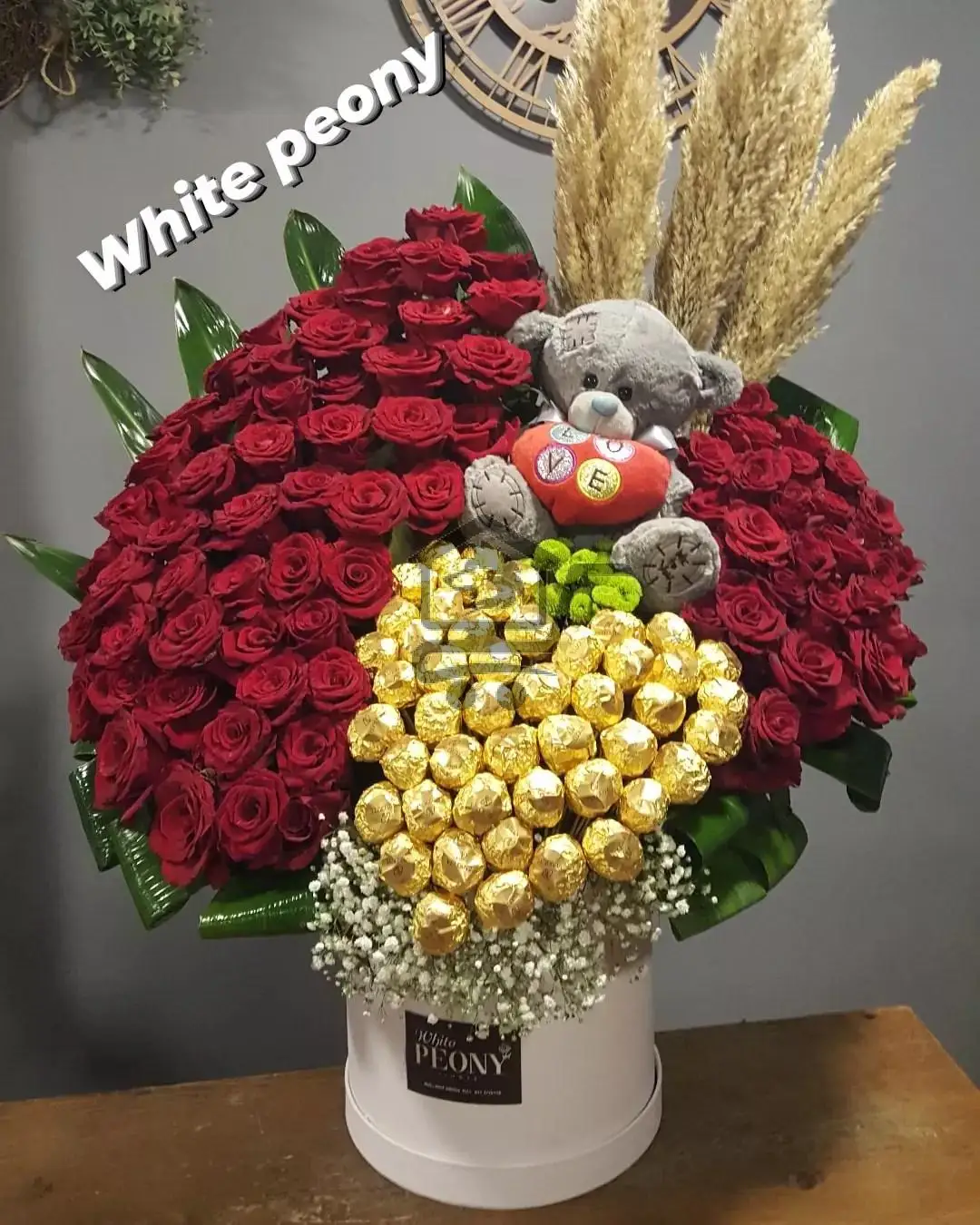 White peony - الصورة 6