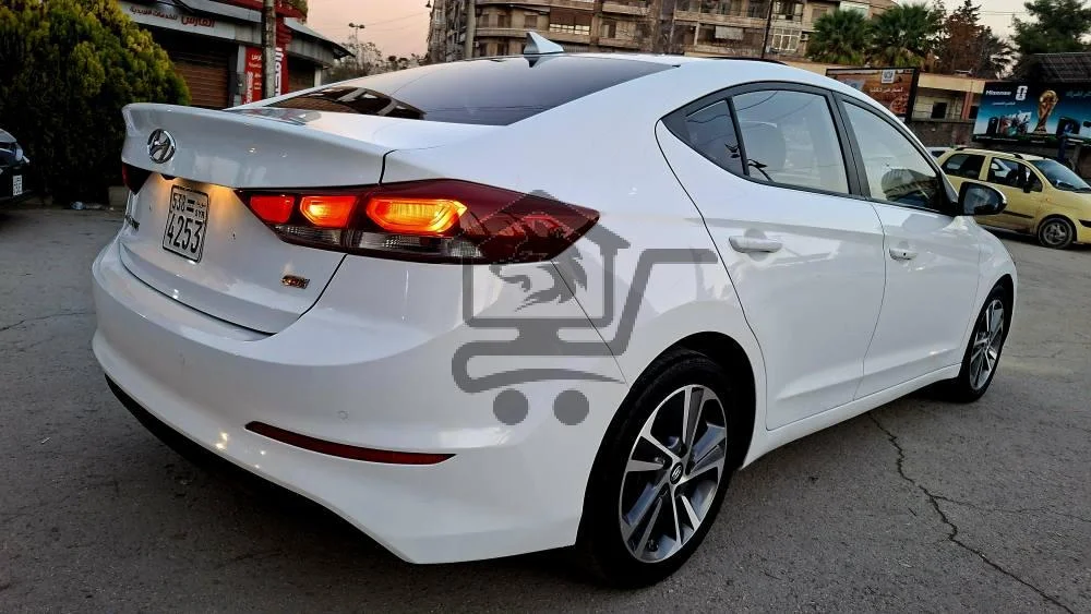 هونداي أفانتي 2016 - الصورة 6