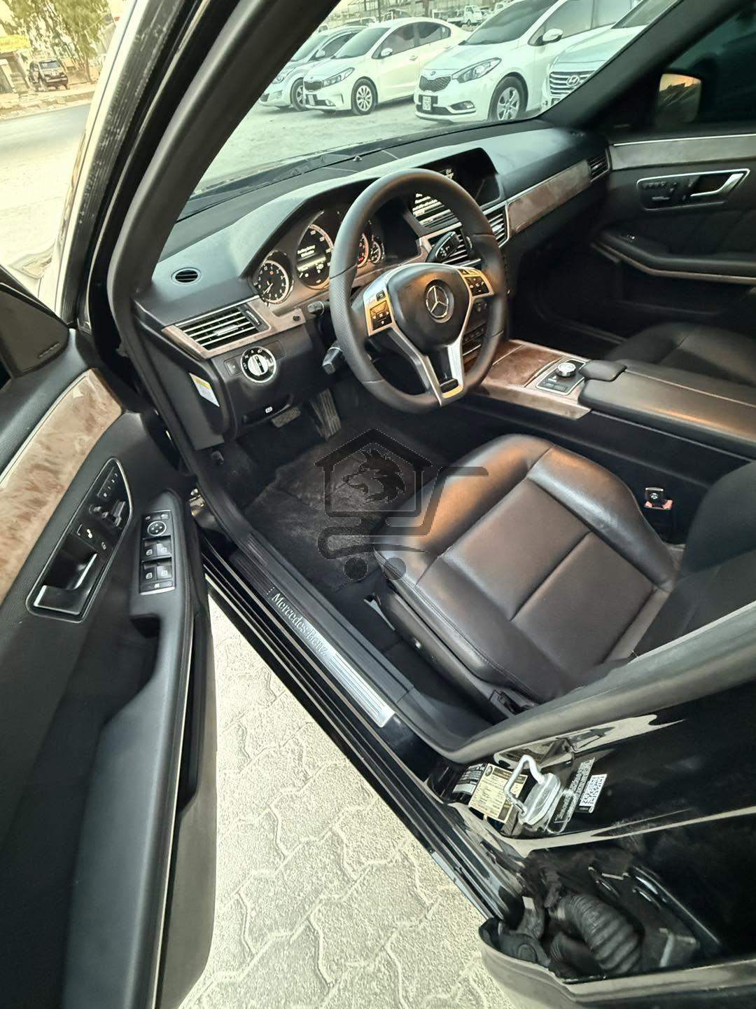Mercedes E350 Limited\ - الصورة 7