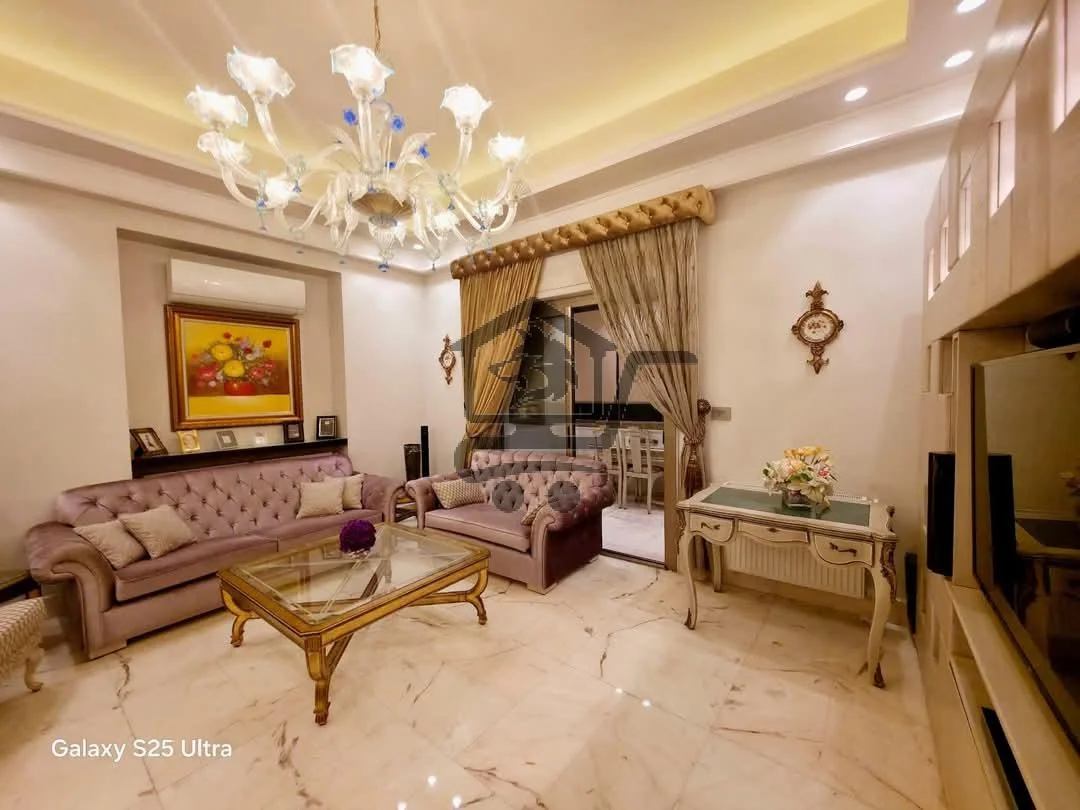 شقة ملكية مع فرش كامل - الصورة 1