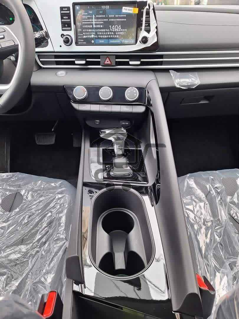 Hyundai Elantra 2025 - الصورة 8
