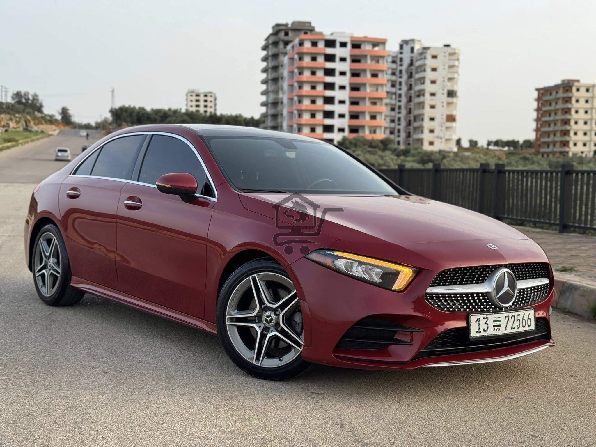Mercedes-Benz Class A220 - الصورة 1