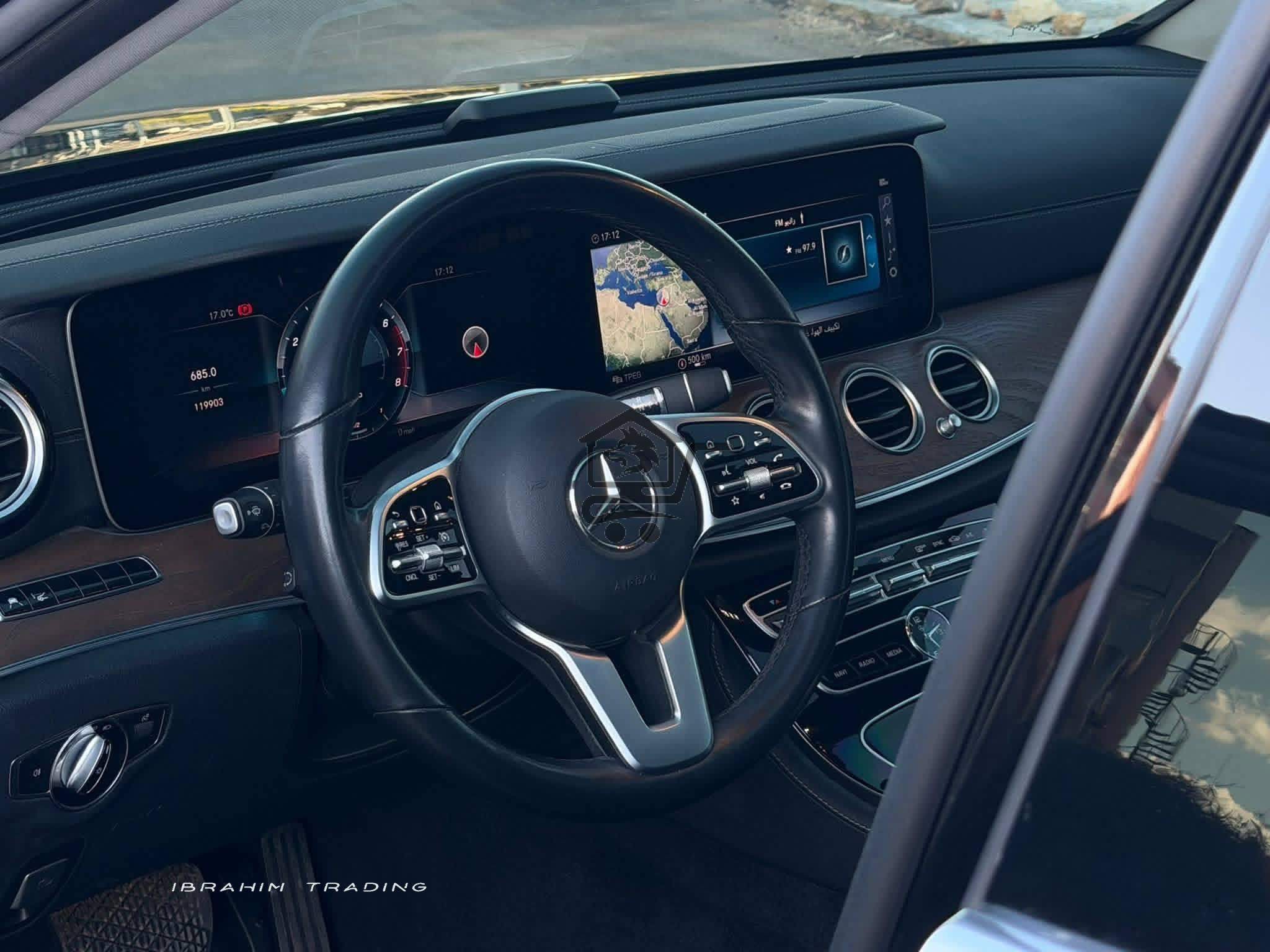 Mercedes-Benz E300 2019 - الصورة 7