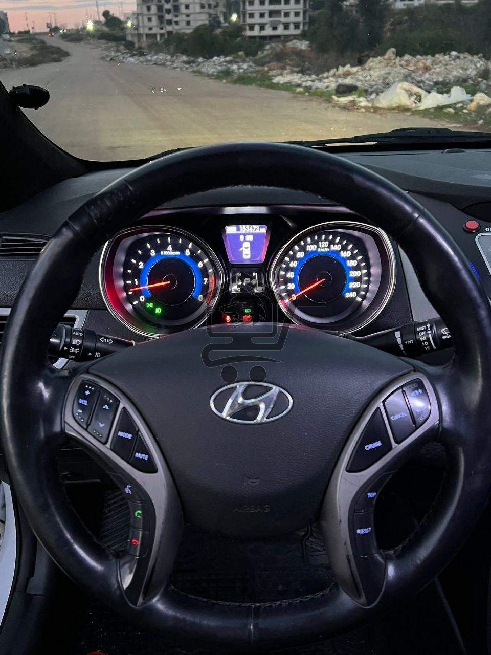 HUYNDAI ELANTRA 2013 - الصورة 9