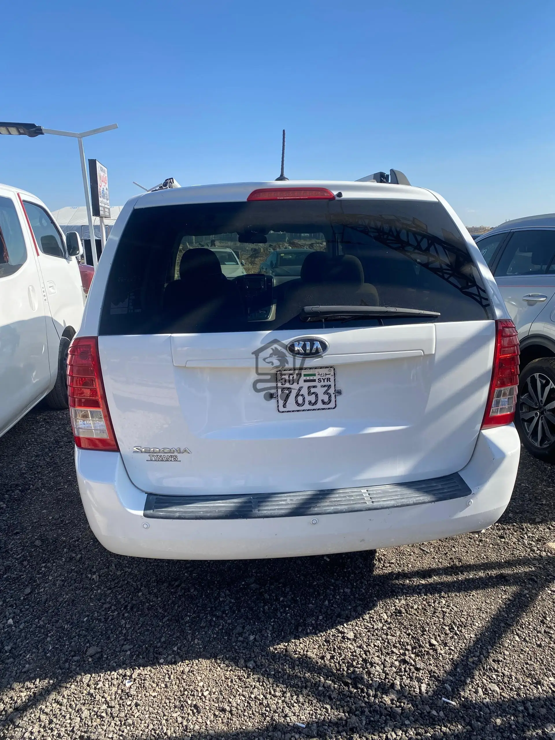 كيا سيدونا - الصورة 2