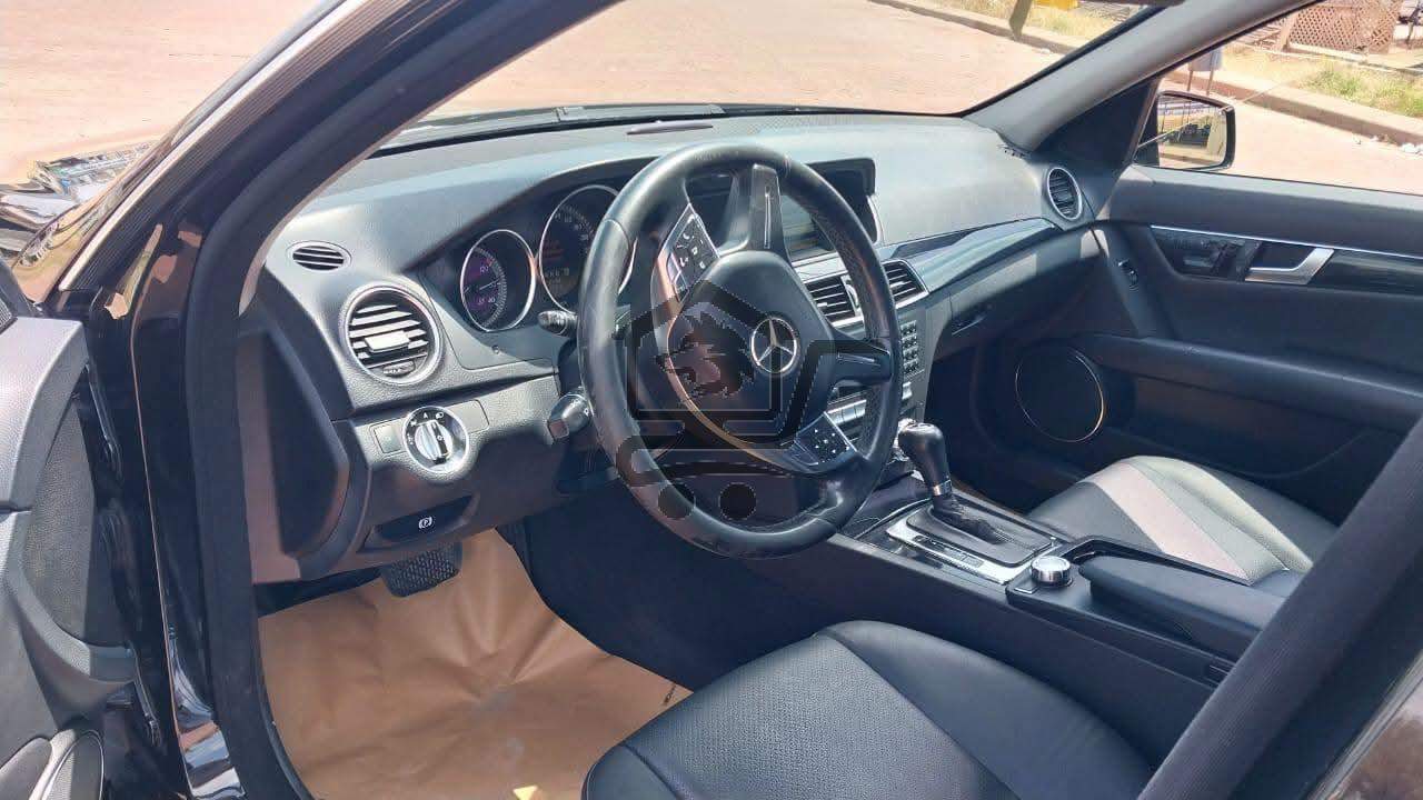 Mercedes Benz - الصورة 7