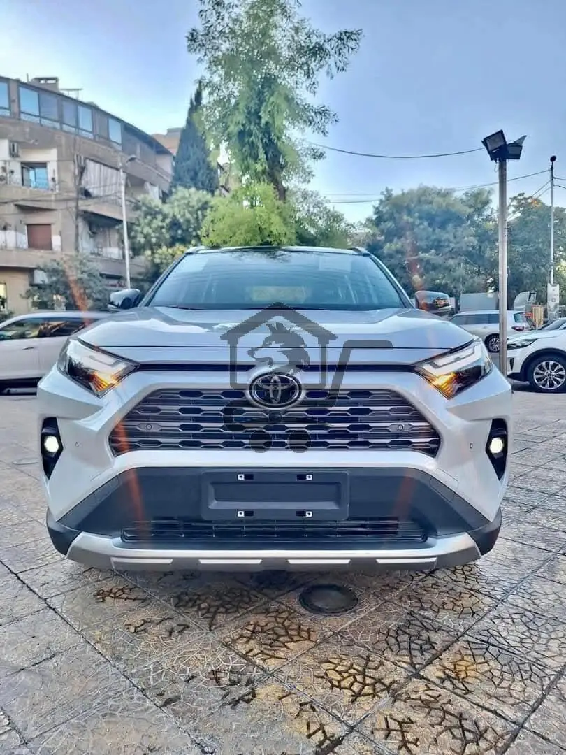 Toyota RAV 4 - الصورة 2