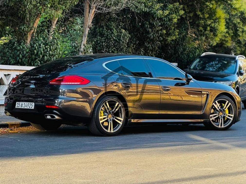 2014 Porsche Panamera - الصورة 2