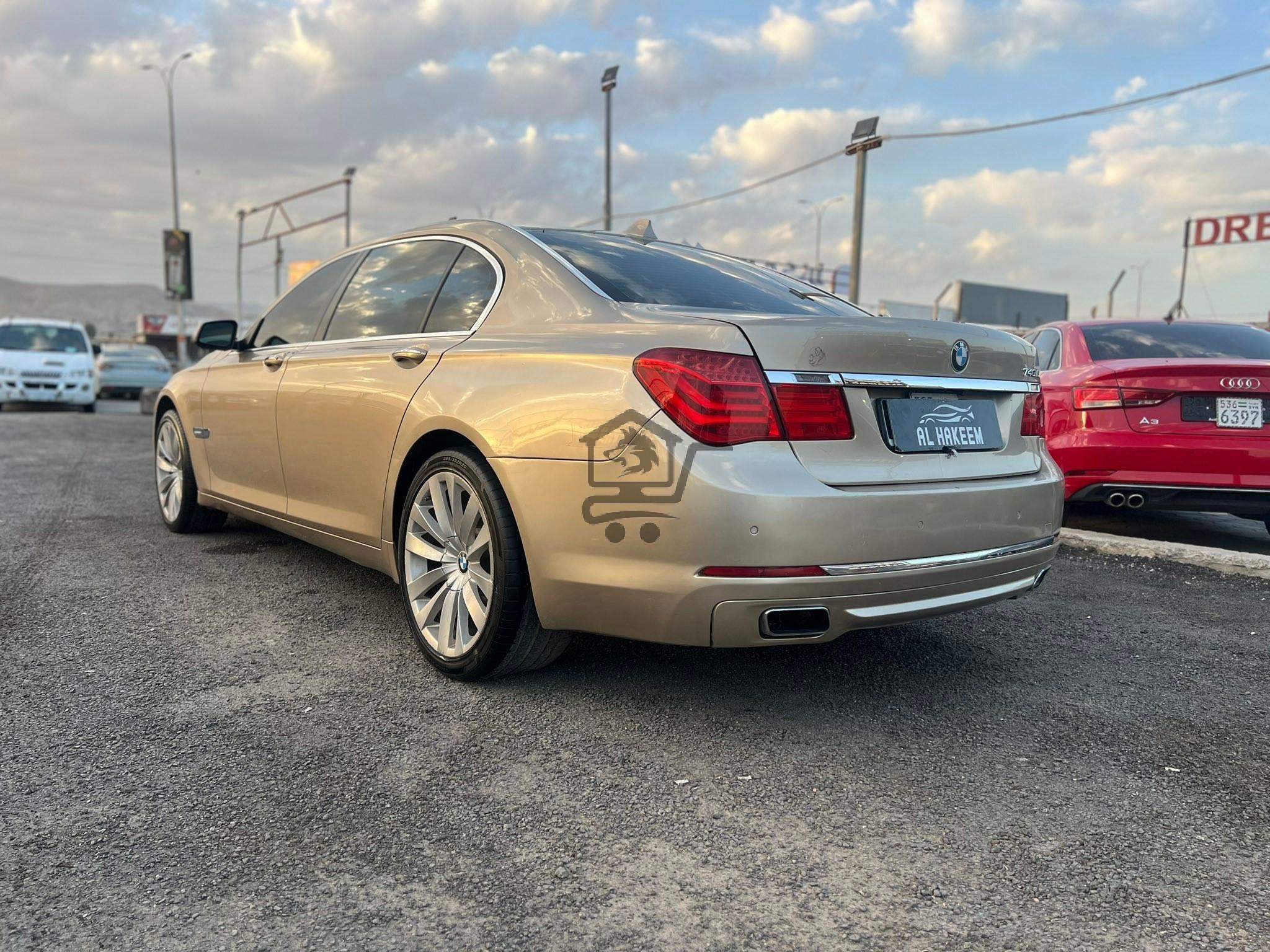 BMW 740i 2012 - الصورة 5