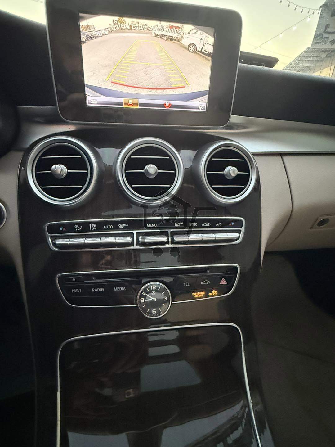 Mercedes C300 2015 4matic - الصورة 9