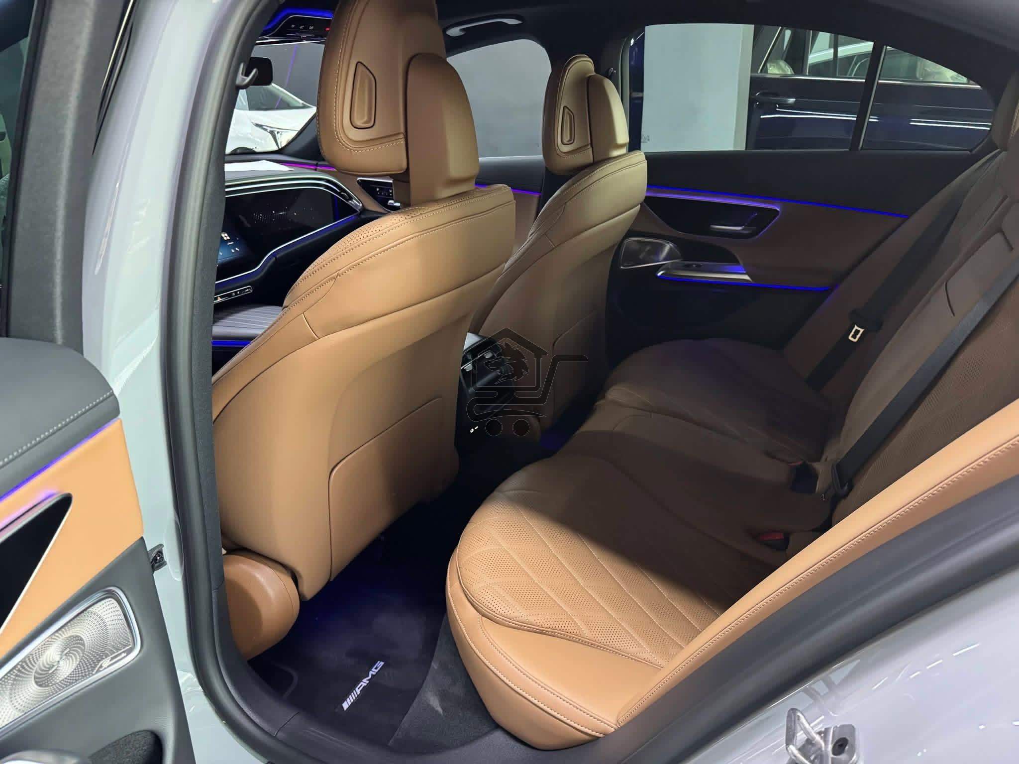 Mercedes - الصورة 9
