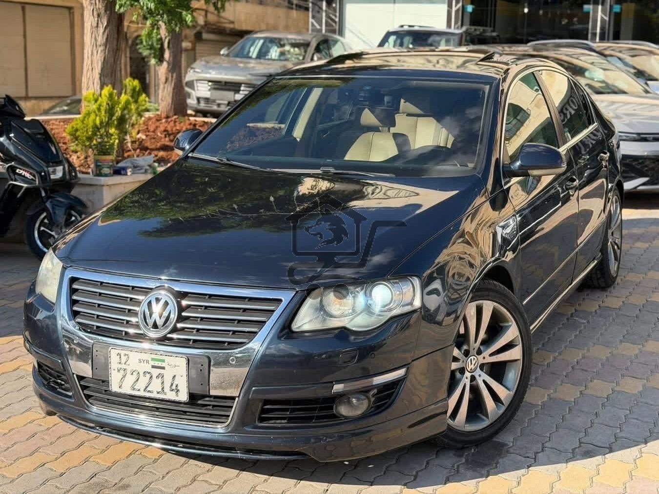 Volkswagen Passat R32 - الصورة 1