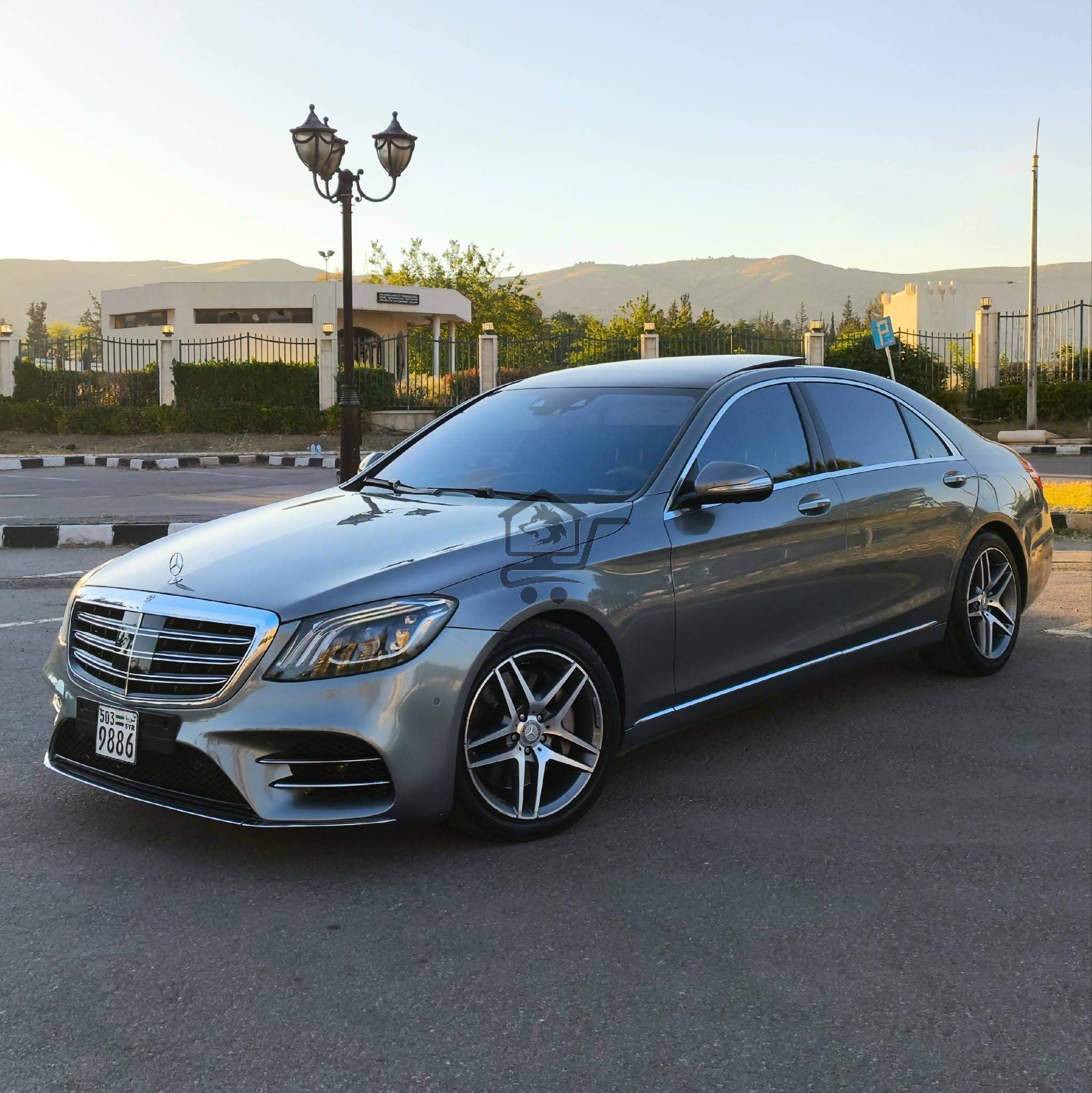 Mercedes-Benz S550 2015 - الصورة 1