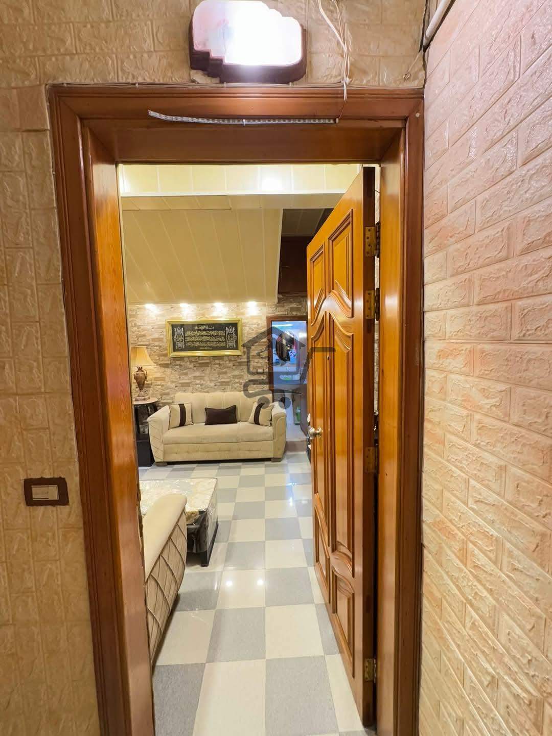 استديو بدون عفش - الصورة 1