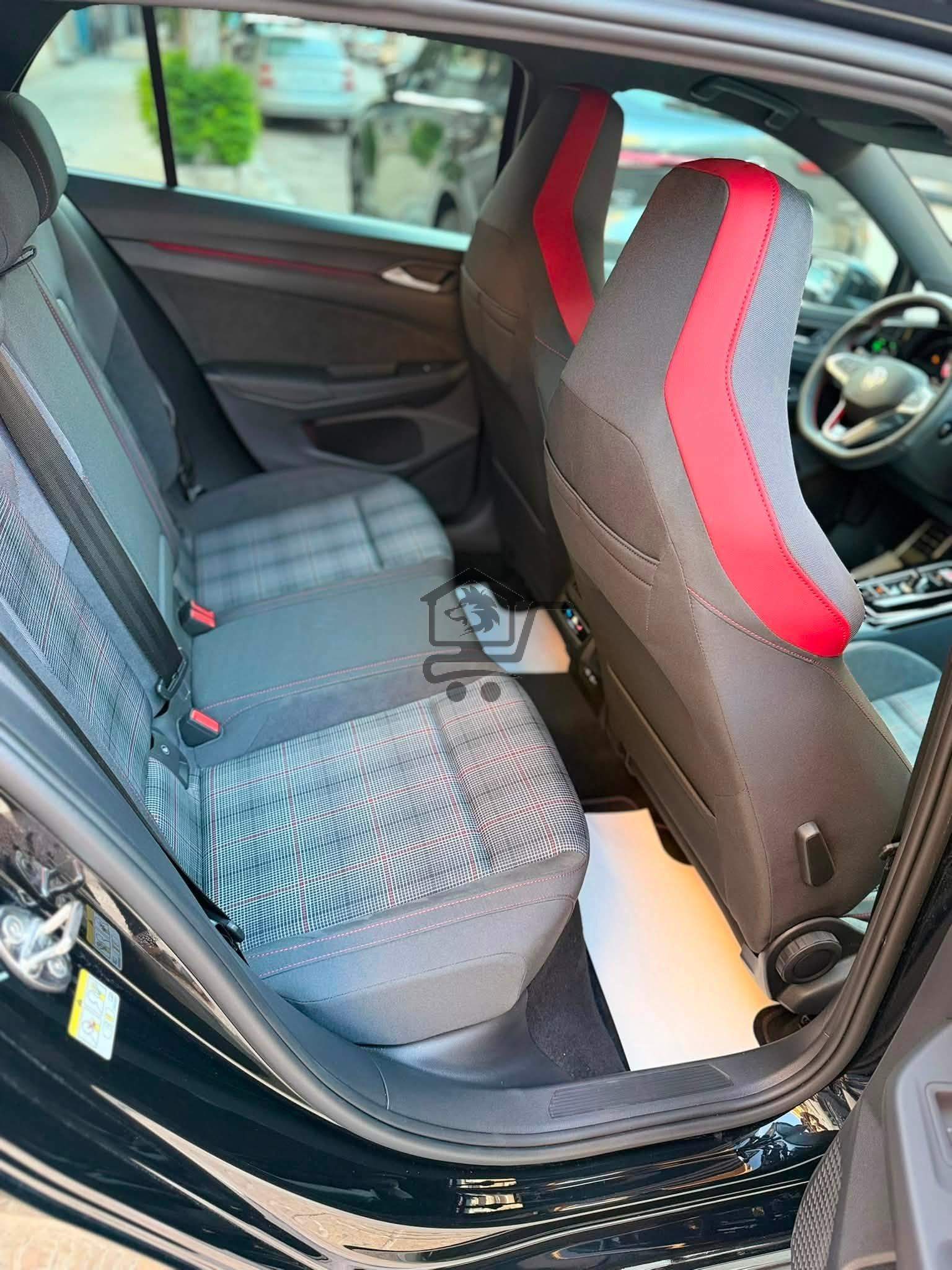 Volkswagen Golf GTI 2026 - الصورة 10
