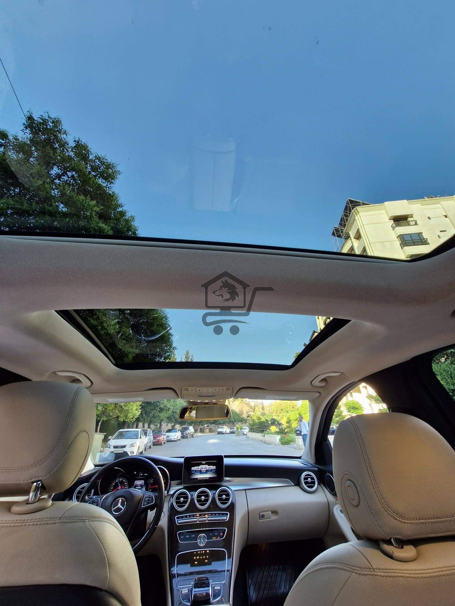 Mercedes-Benz C300 2016 - الصورة 8
