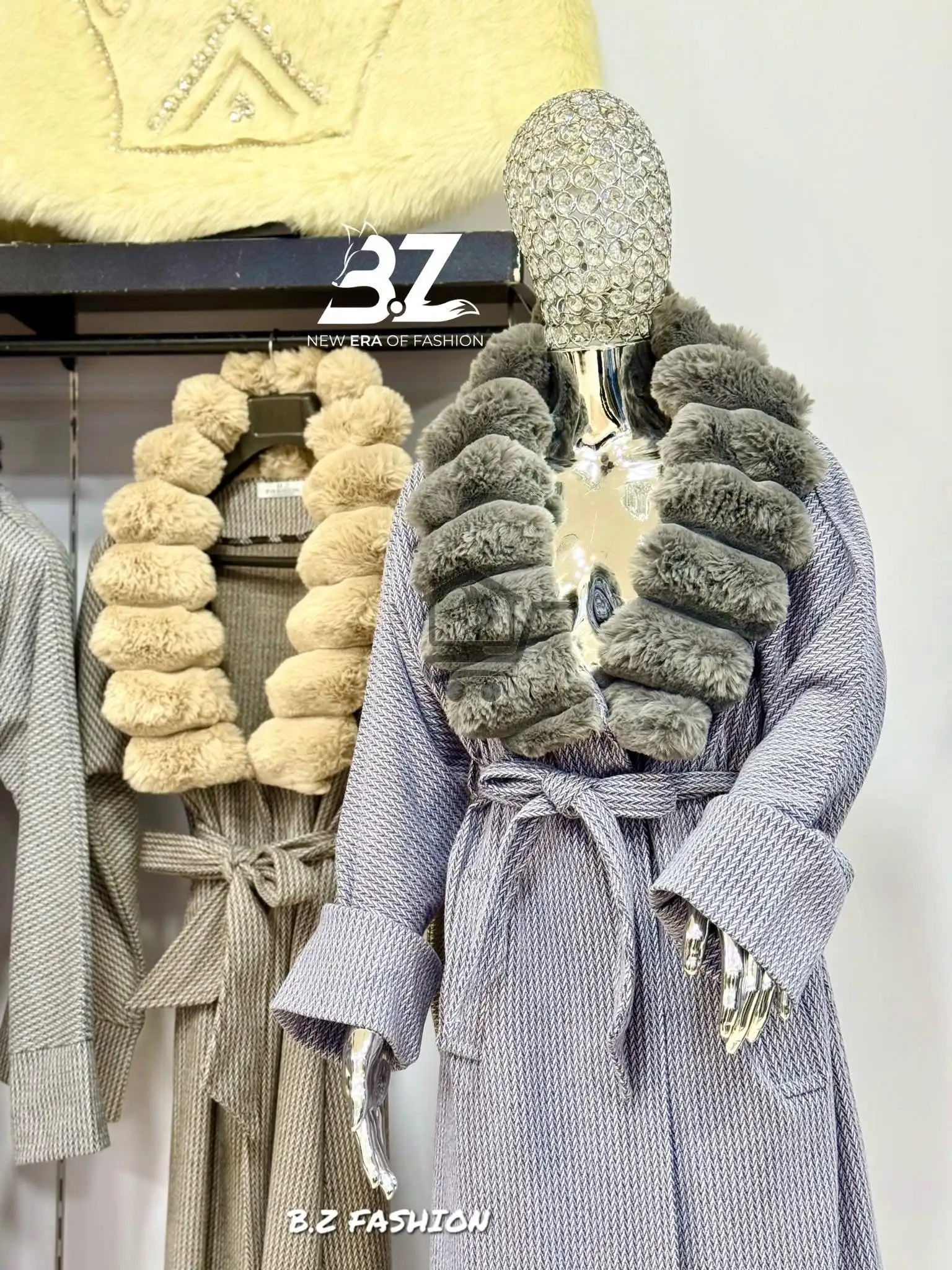 جاكيت جوخ مونس - الصورة 3