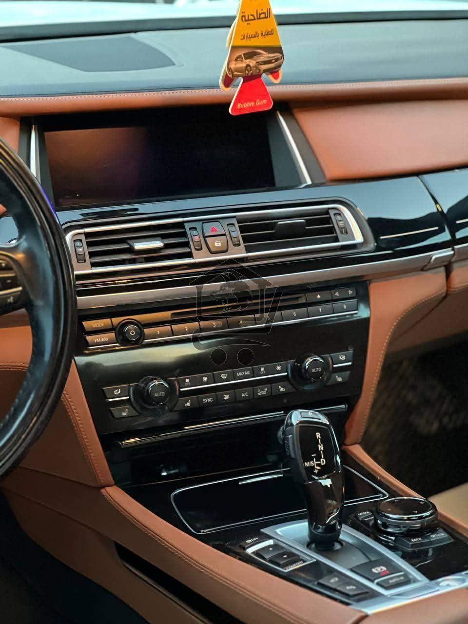 BMW 740Li individual - الصورة 9