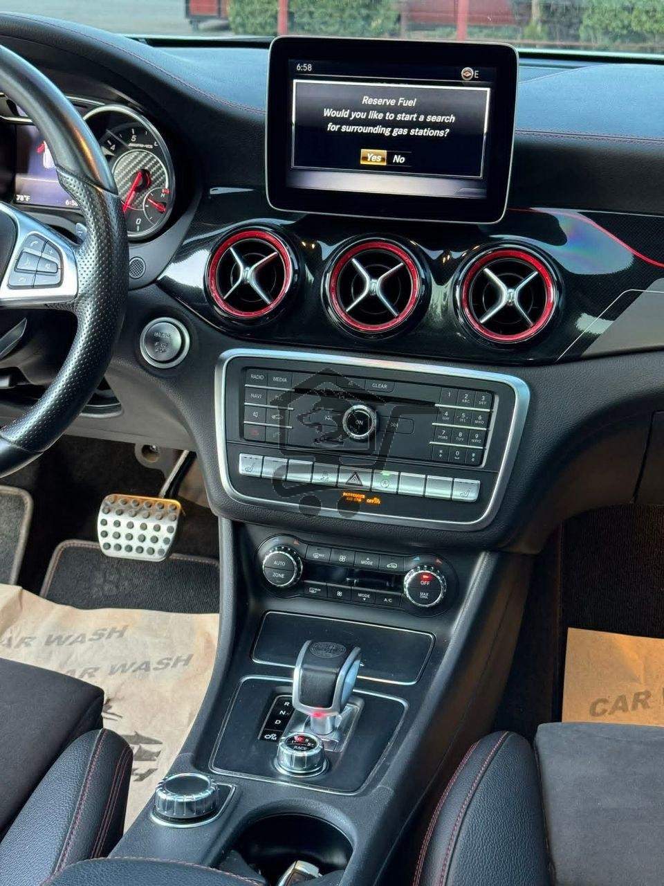 Mercedes-AMG GLA 45S - الصورة 8