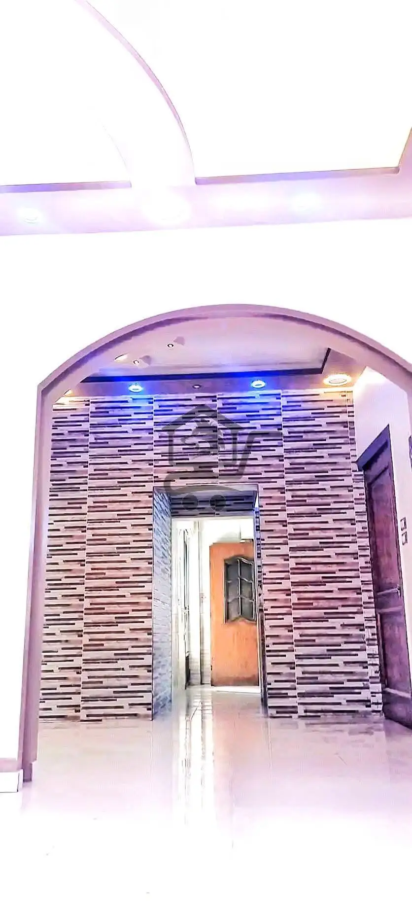 للبيع شقة أنيقة ومرتبة بكسوة عصرية سوبر ديلوكس - الصورة 3