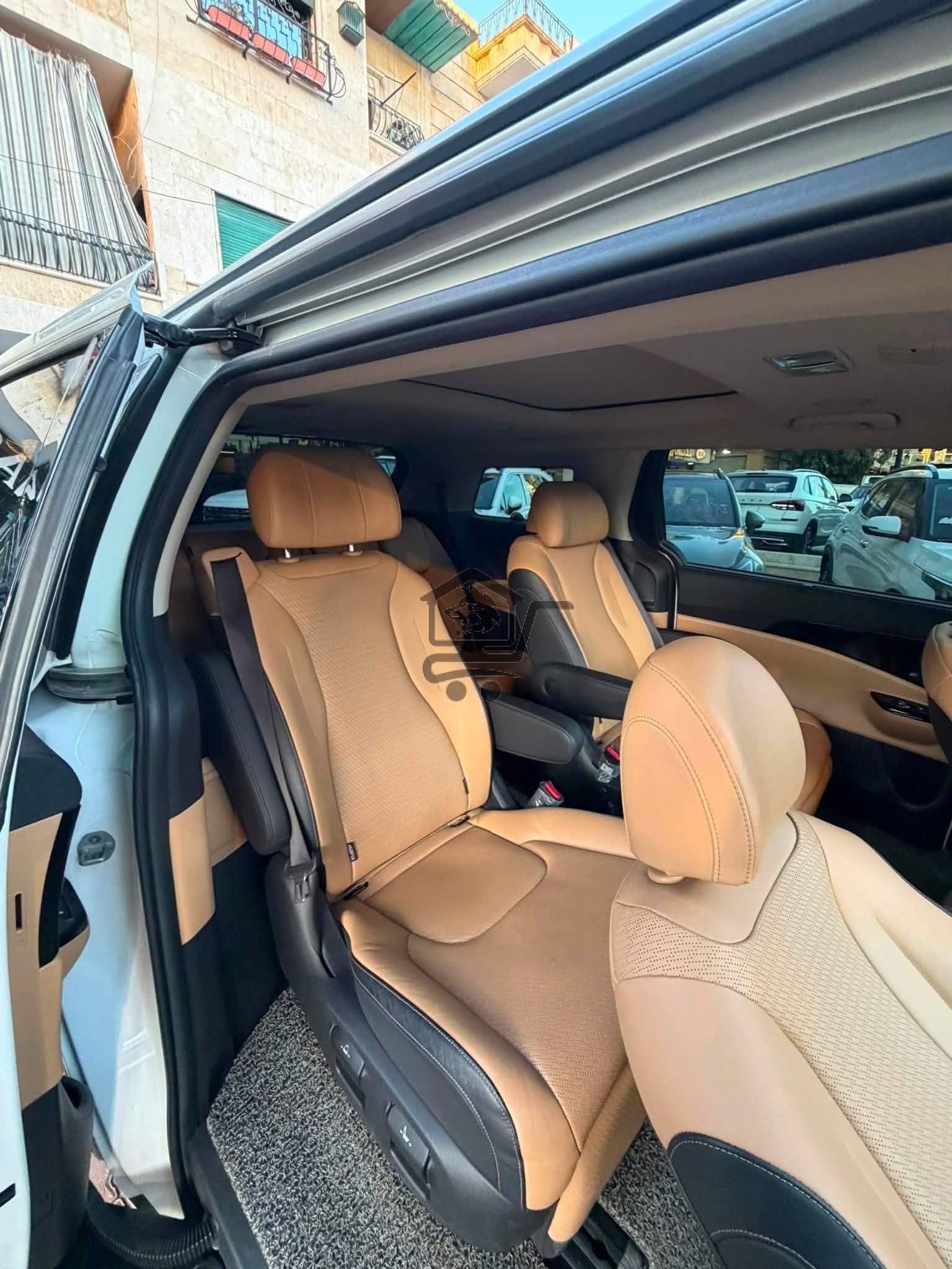 Kia Carnival 2021 - الصورة 10
