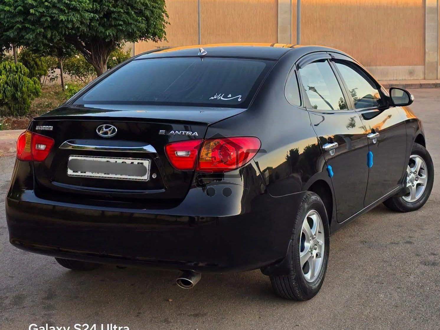 Hyundai Elantra 2011 - الصورة 4