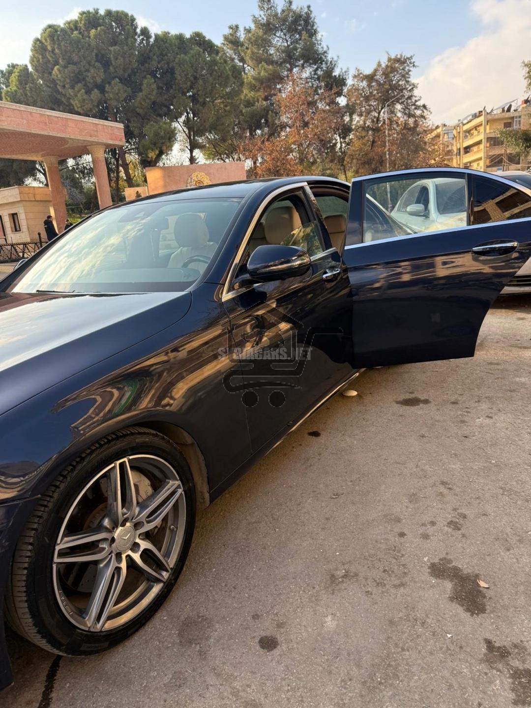 مرسيدس بينز - Mercedes benz E300 - الصورة 8