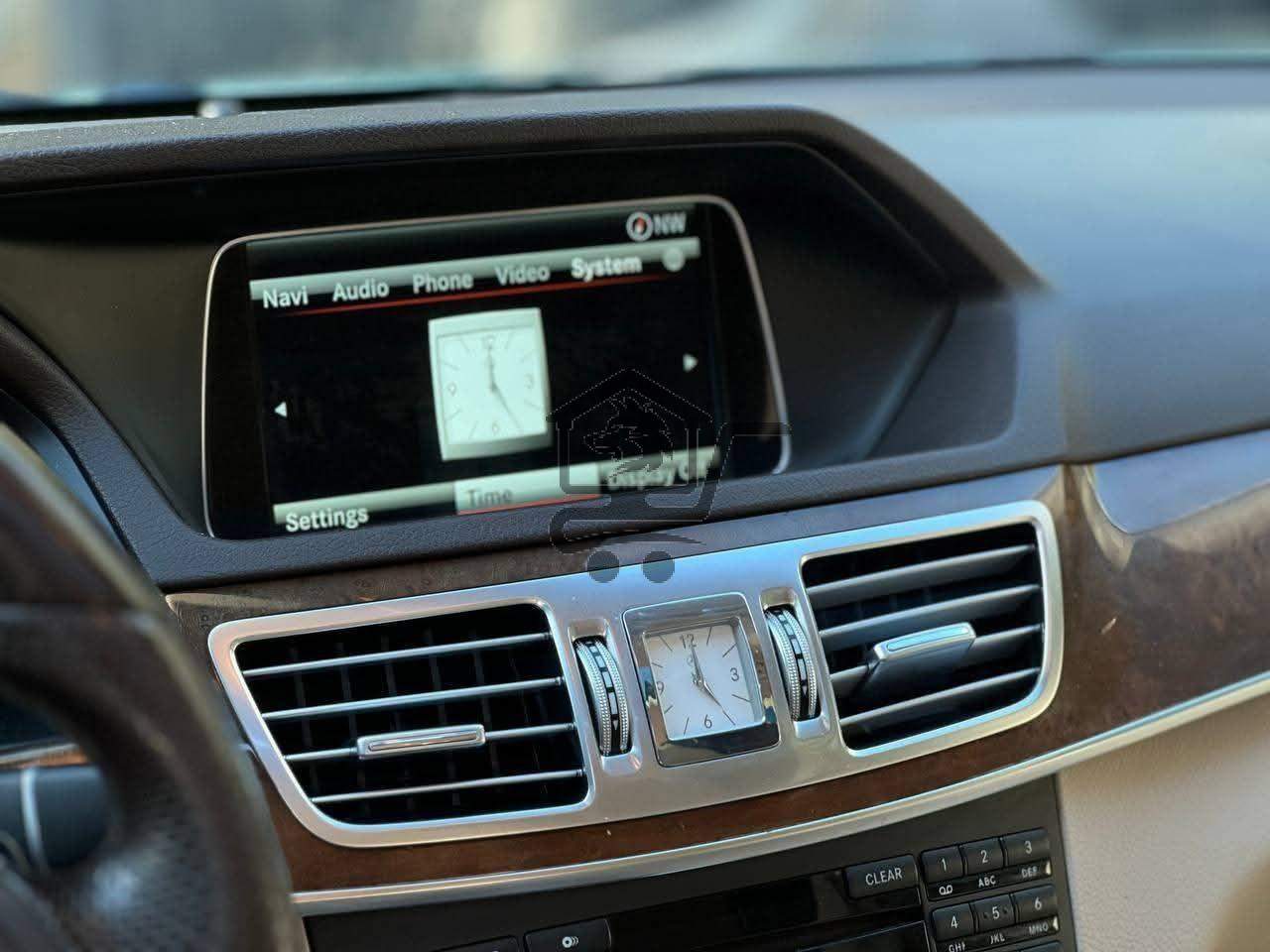 Mercedes-Benz E350 - الصورة 10