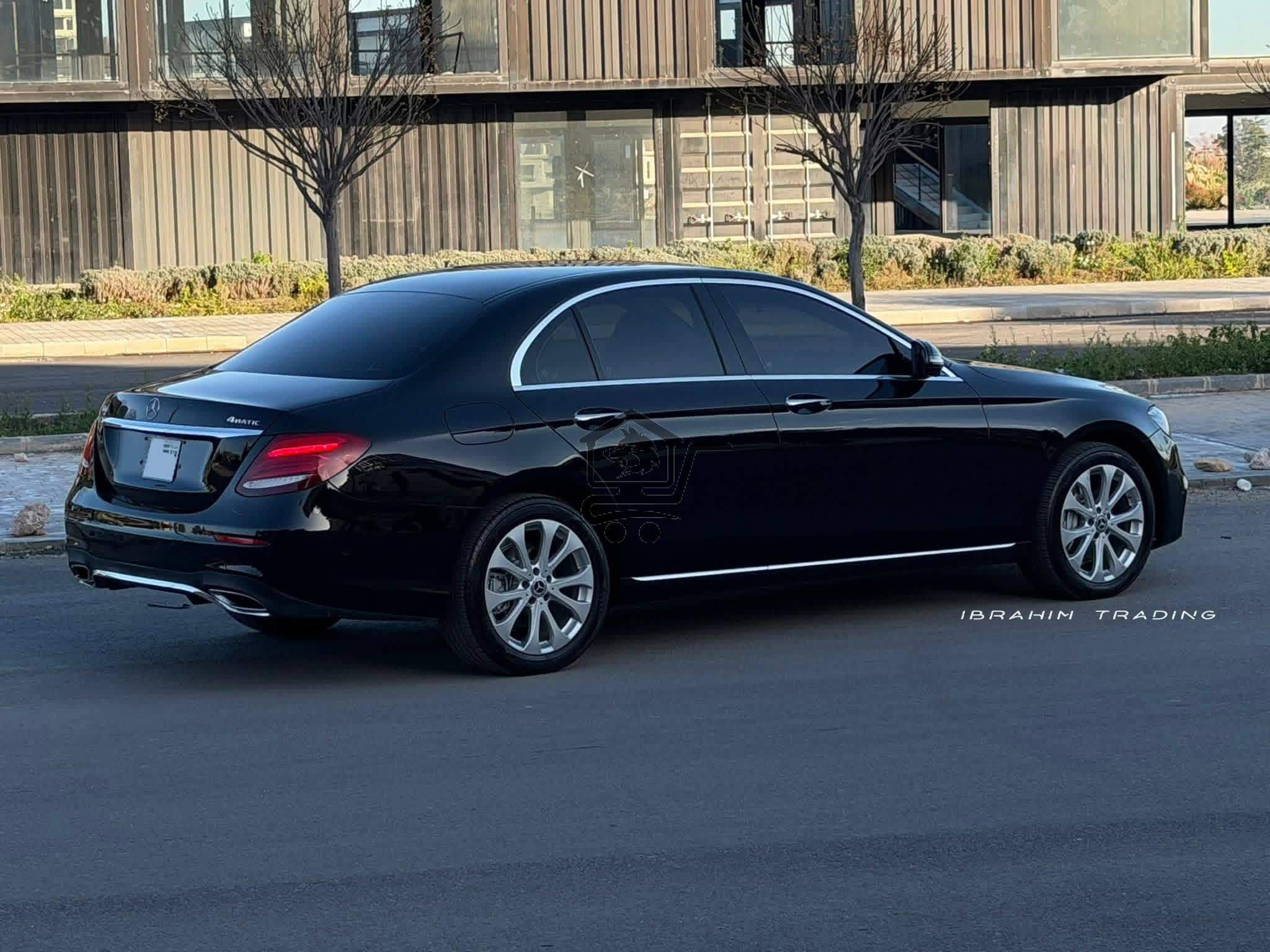 Mercedes-Benz E300 2019 - الصورة 2