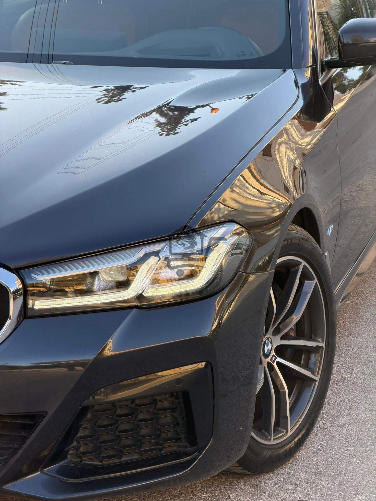 BMW 520i 2022 - الصورة 3