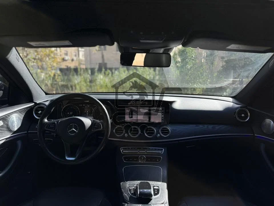 Mercedes - الصورة 3