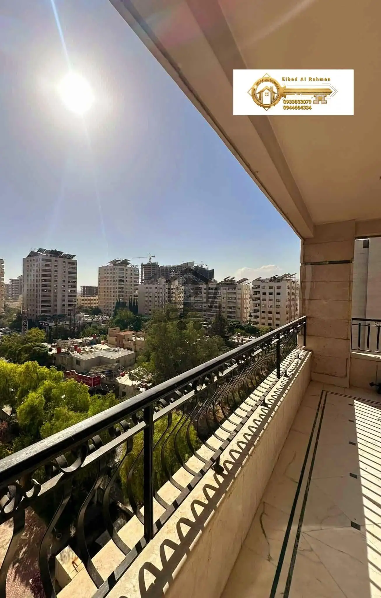 شقة لمحبي الفخامة والمساحات الضخمة المميزة