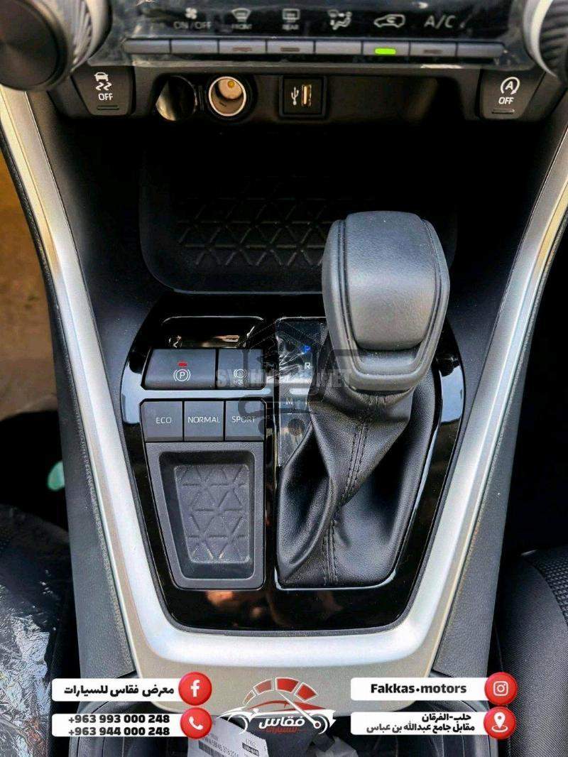 تويوتا - Toyota راف 4 - RAV 4 - الصورة 2