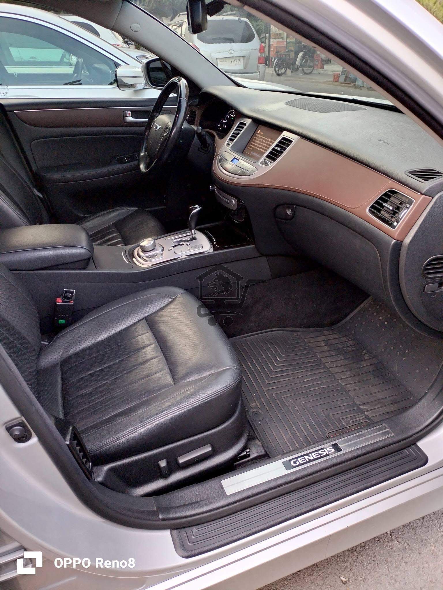 2013 Genesis BH330 - الصورة 9