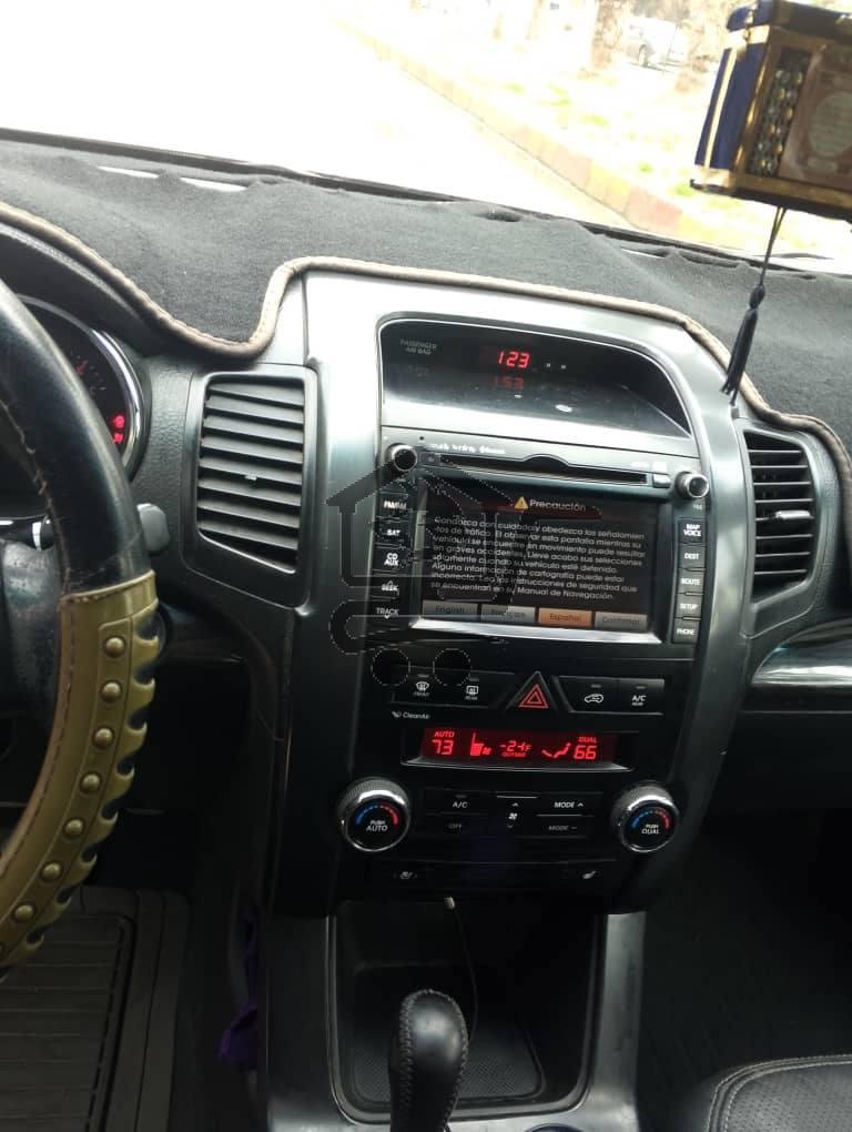 كيا سورنتو - الصورة 6