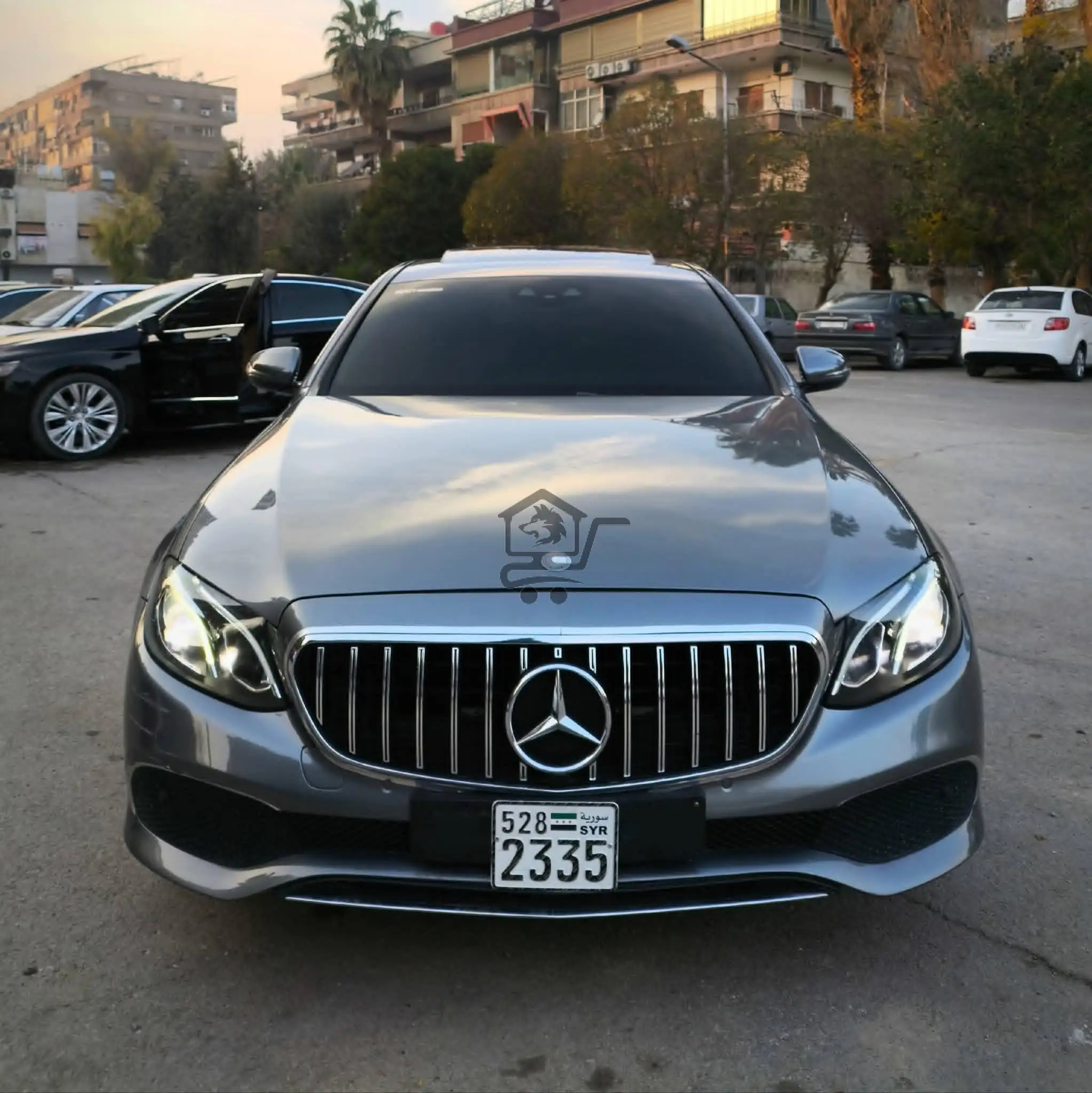 Mercedes E300 - الصورة 8