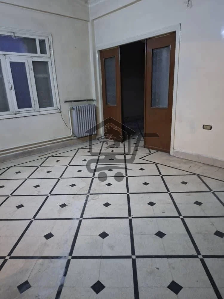 شقة  خمس غرف بسعر لقطة - الصورة 3