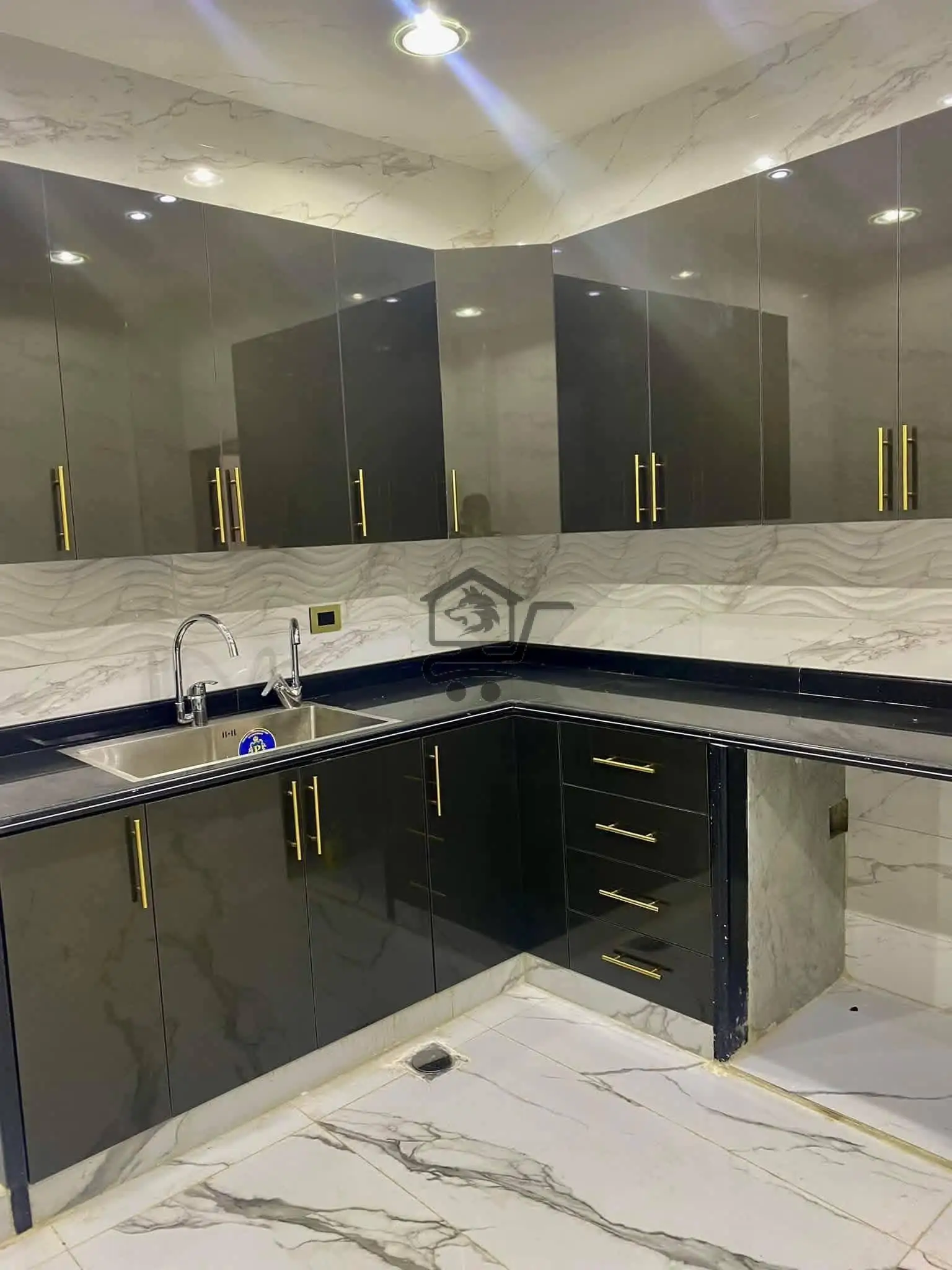 شقة جاهزة للسكن الفوري - الصورة 1