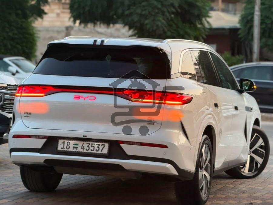 BYD Tang L DM-i - الصورة 2