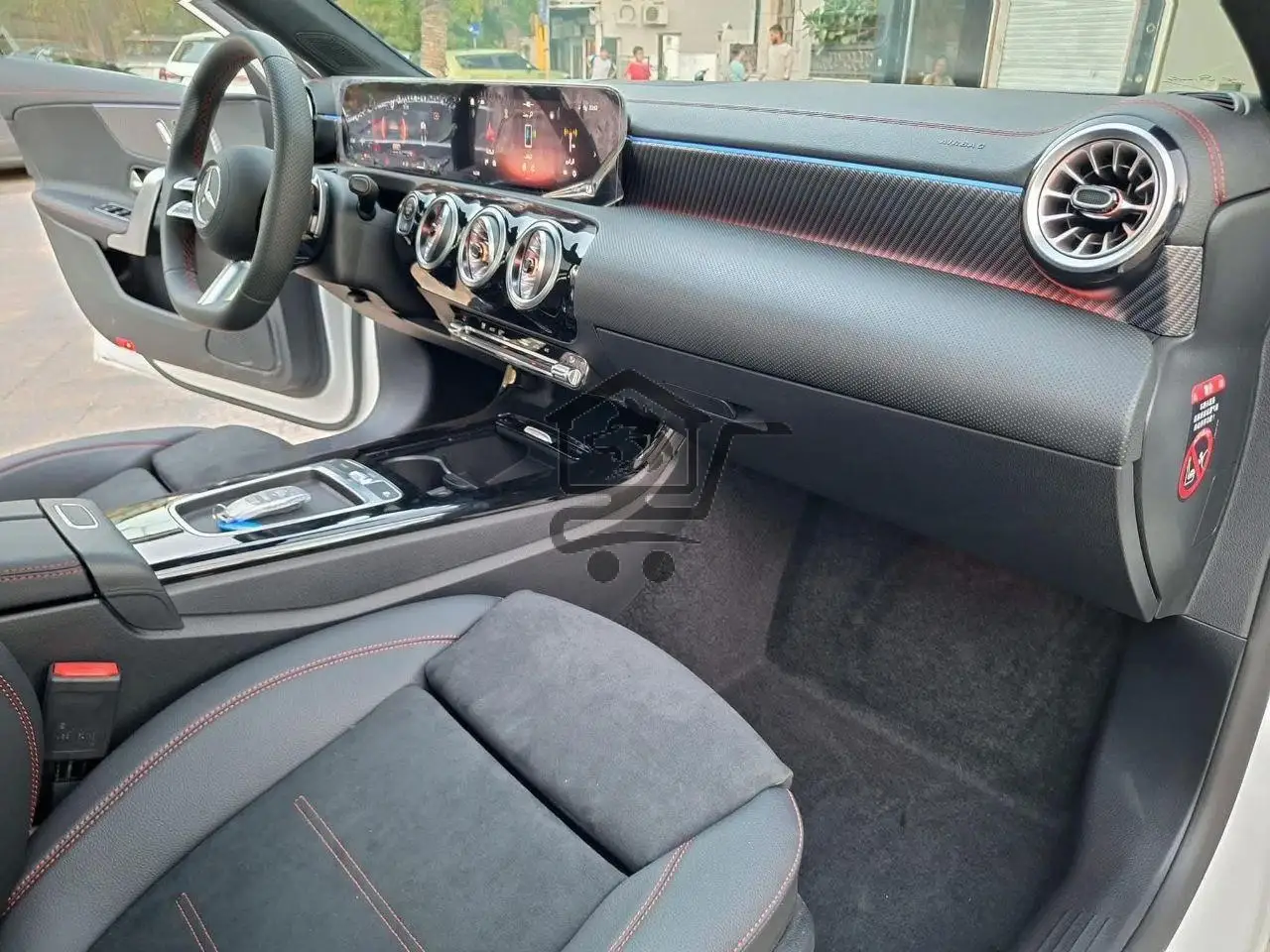 Mercedes-Benz A200 - الصورة 6