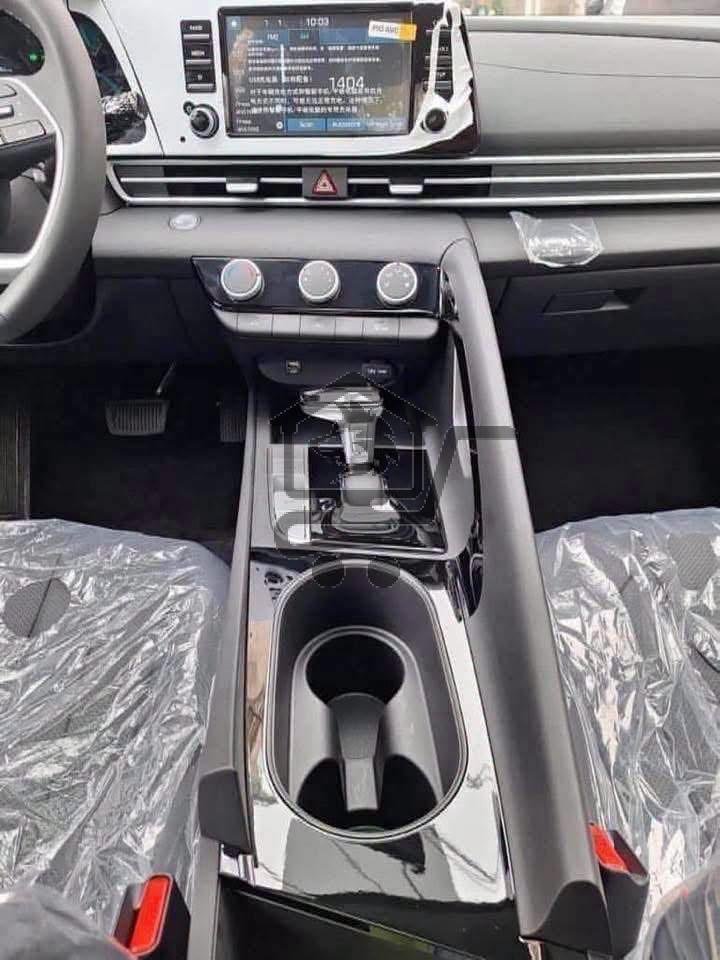 Hyundai Elantra 2025 - الصورة 9