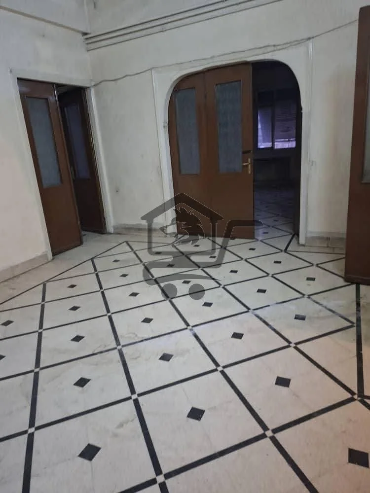 شقة  خمس غرف بسعر لقطة - الصورة 2