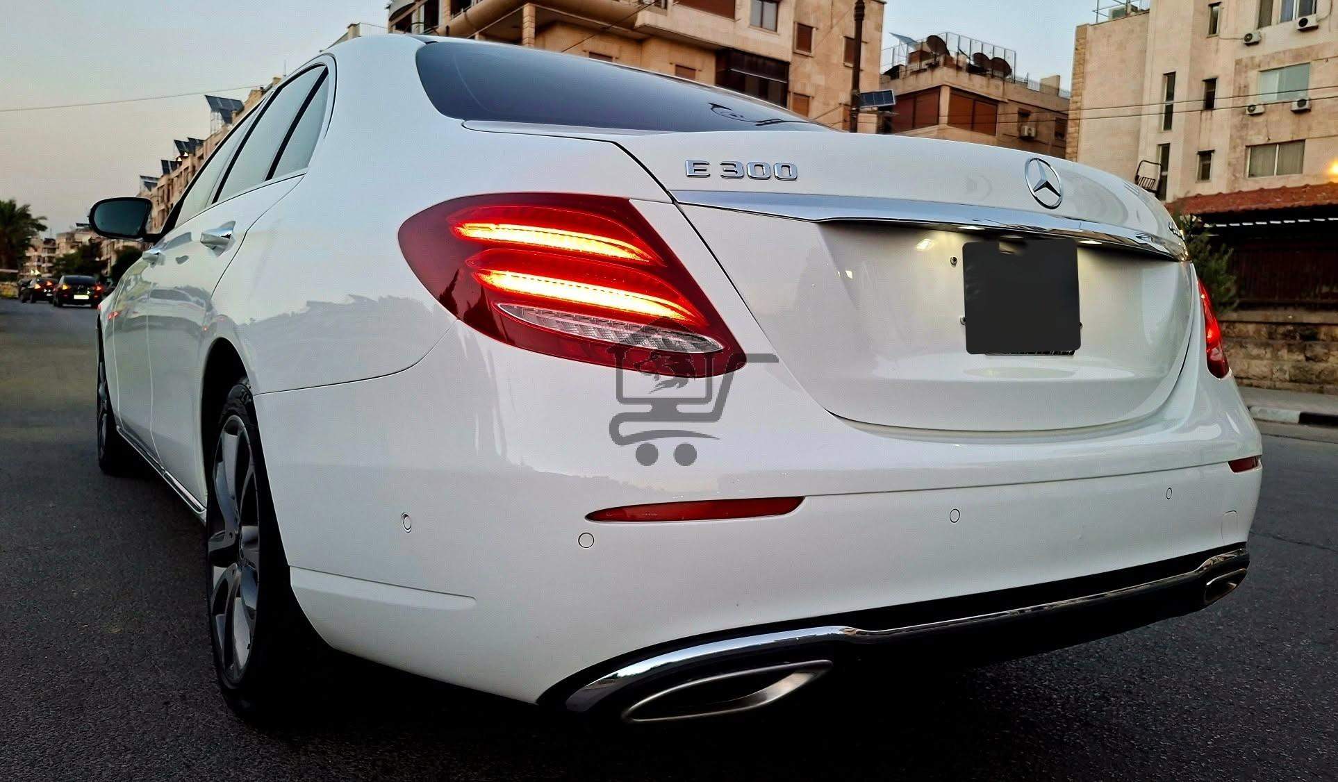 Mercedes-Benz E300 2019 - الصورة 4