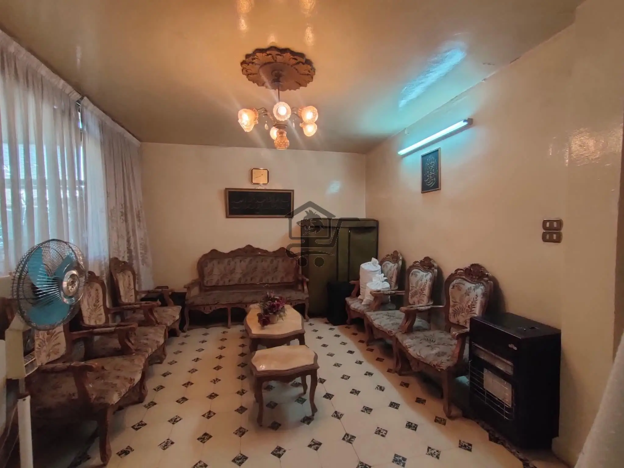 للبيع منزل في عين الكرش - الصورة 3