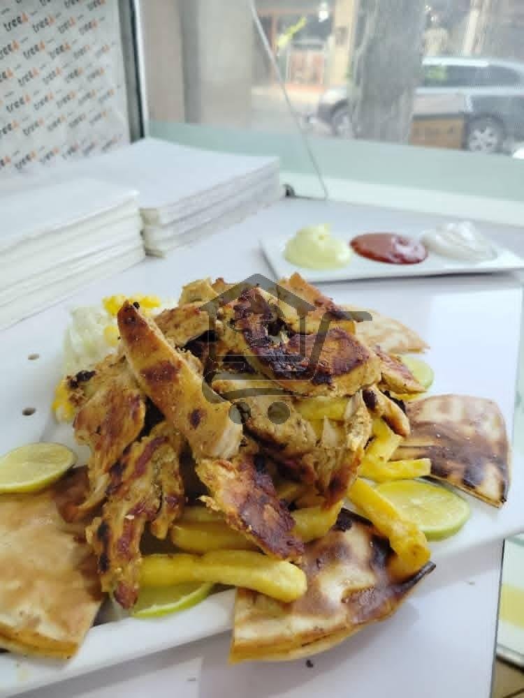 Tree 4 season - الصورة 1